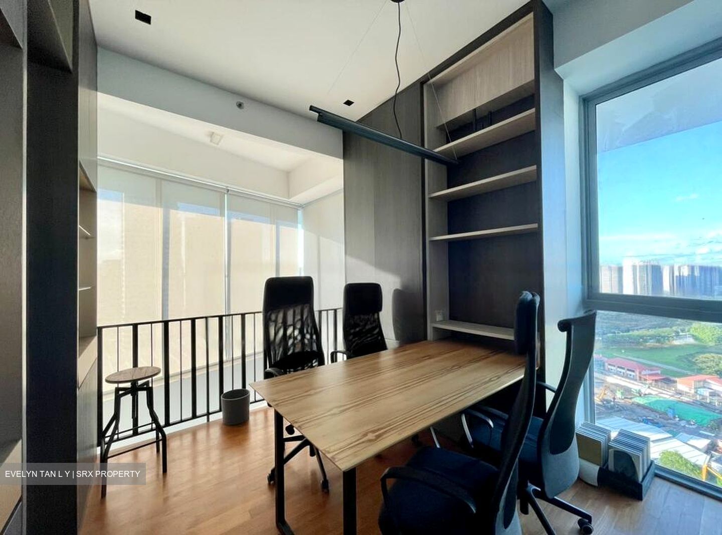 Southbank (D7), Office #616337631